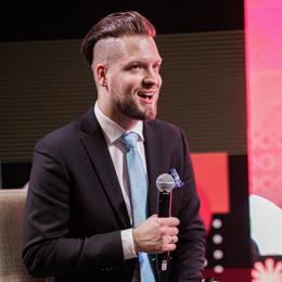 沃尔玛不满高费用而重新评估与TradeDesk(TTD.US)的协议,TradeDesk面临失去重要客户